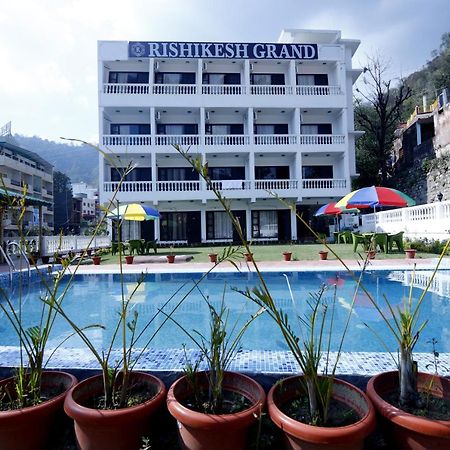 Rishikesh Grand Hotel Buitenkant foto